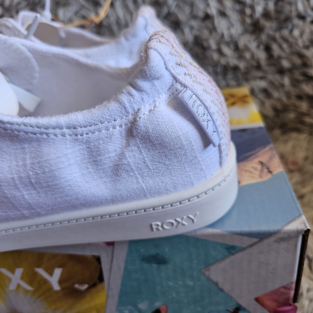 Roxy Women's Bayshore Slip-on, Sneaker Shoe - Picture 9 of 9